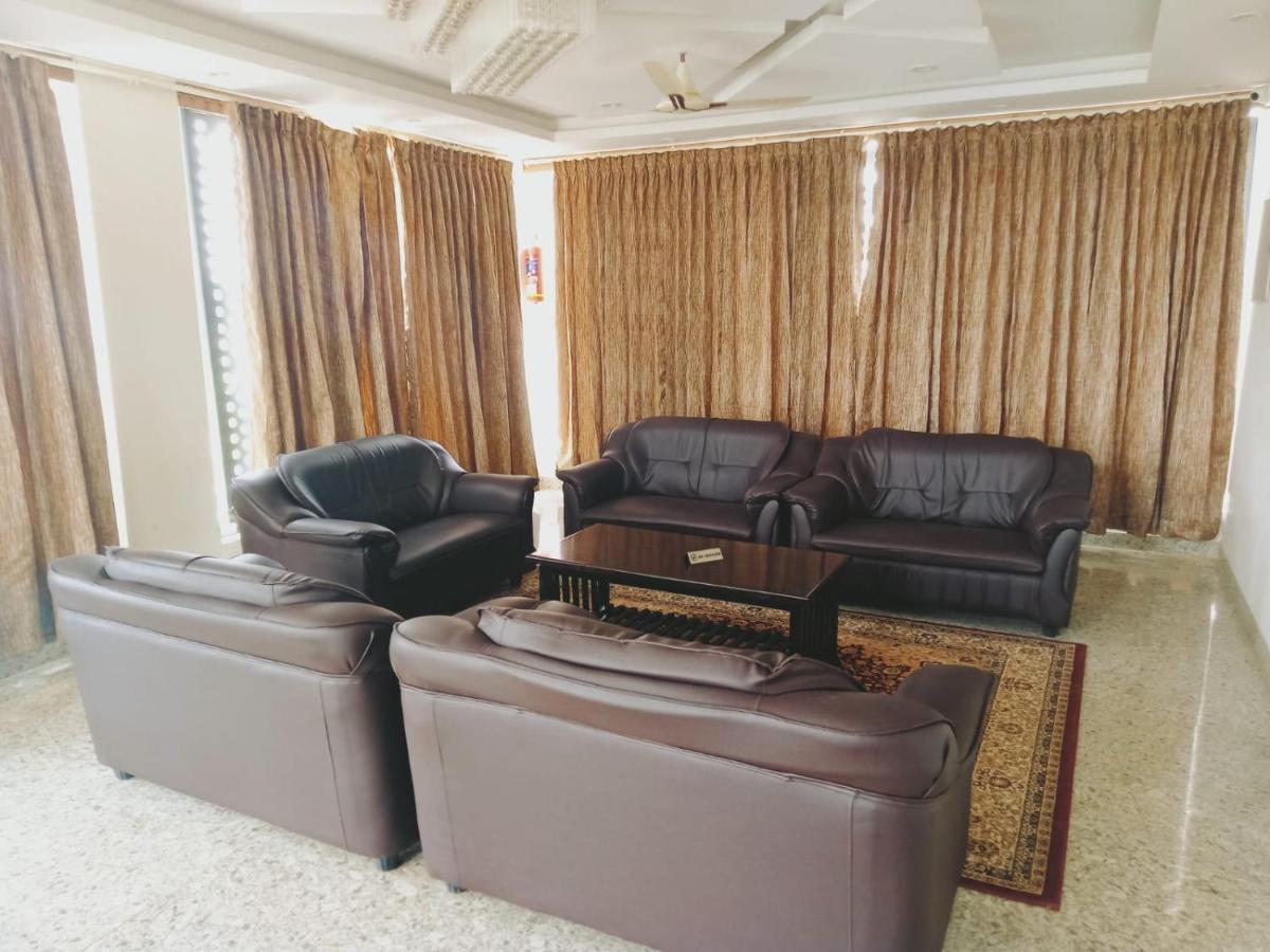 Masa Mahal And Lodge Sivaganga ภายนอก รูปภาพ